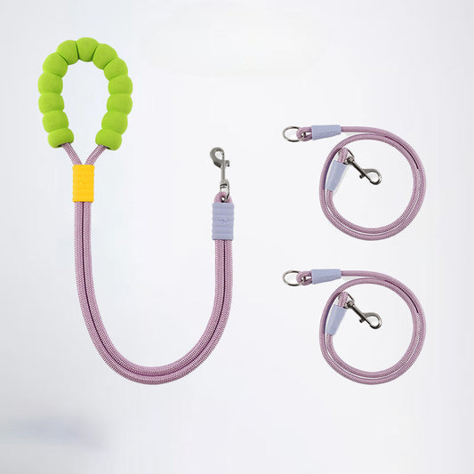 For your pet's safety, choose our foam grip pet leash, which is comfortable, durable, and easy to control