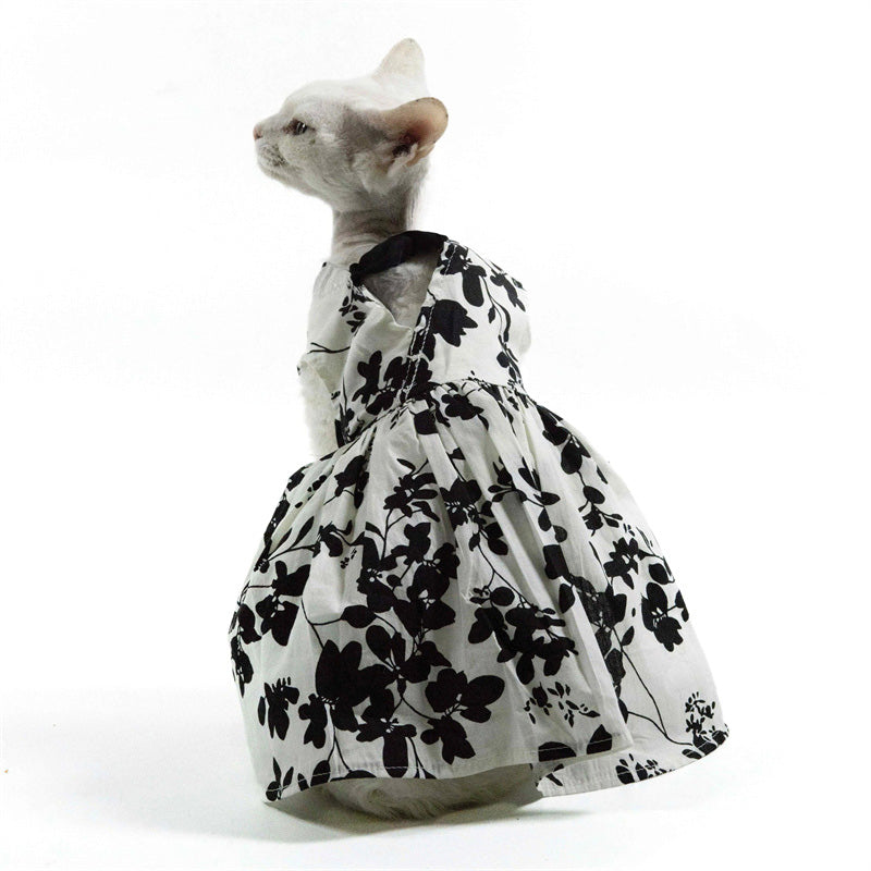 Pet cat dress Black and white printed lady's dress with a retro long style, suitable for a birthday banquet. It features an elegant and backless design with a socialite style.