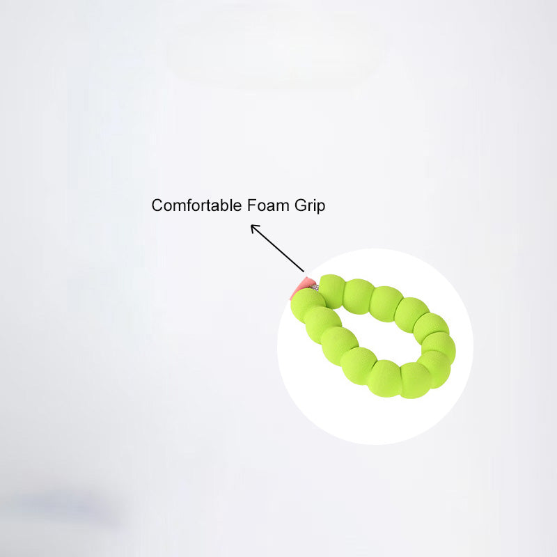 With comfortable materials, to ensure the pet's freedom of walking, professional design, stable control, give you and your pet more peace of mind time of the tow rope foam grip