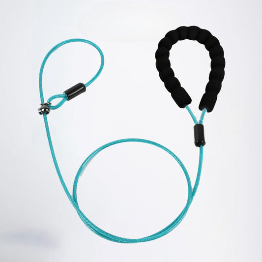 Pet leash, safe and comfortable, effective control of pet movements, let you share outdoor happy time with your pet, to ensure that your pet is always safe on the side, foam handle