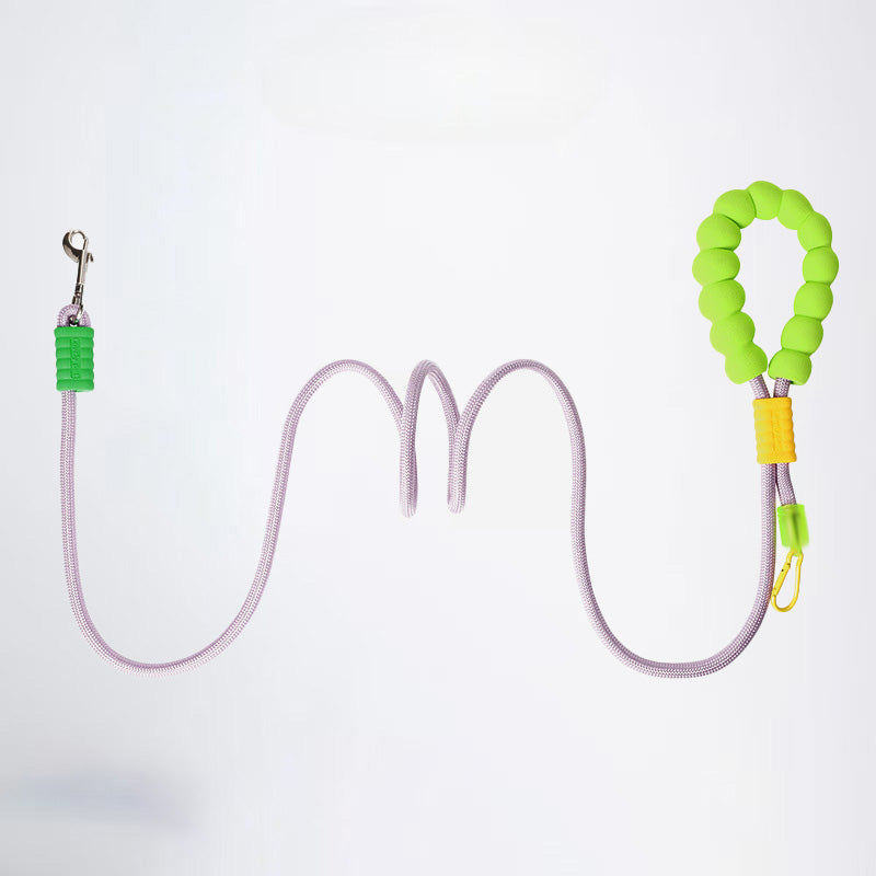 Dog leash Pet leash, safe and comfortable, effective control of pet movements, let you share outdoor happy time with your pet, to ensure that your pet is always safe on the side, foam handle