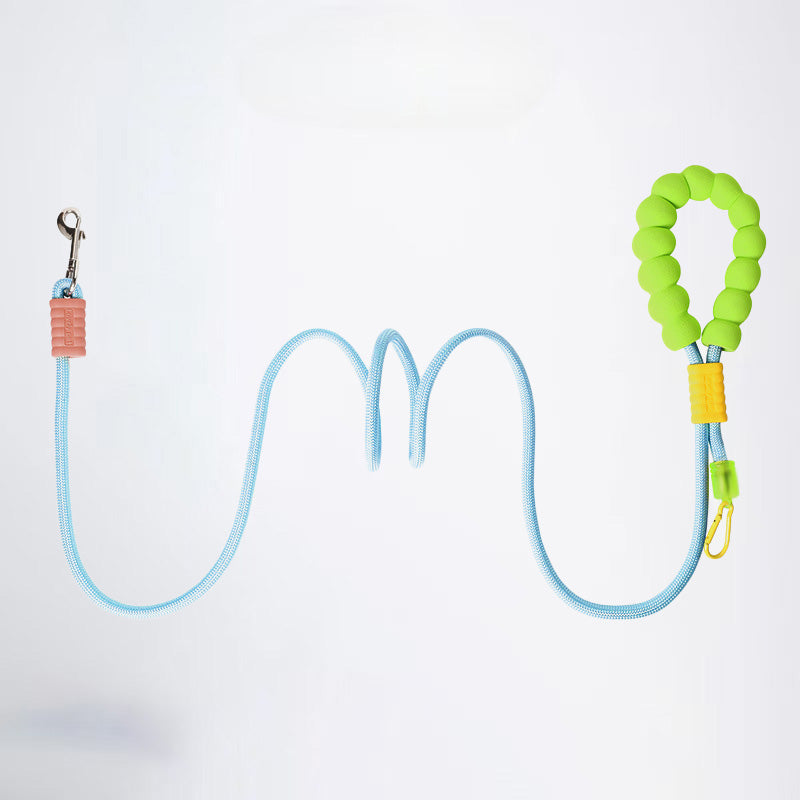 Dog leash Pet leash, safe and comfortable, effective control of pet movements, let you share outdoor happy time with your pet, to ensure that your pet is always safe on the side, foam handle