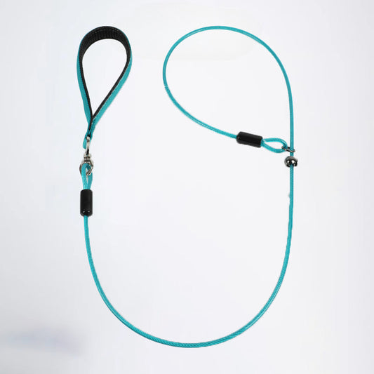 Pet leash, safe and comfortable, effective control of pet movements, let you share outdoor happy time with your pet, to ensure that your pet is always safe on the side, nylon handle