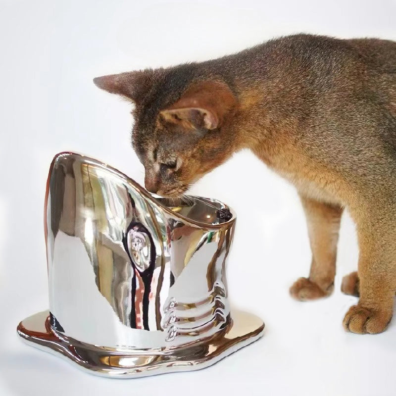 Shark design, safe and durable shark bowl, let your beloved pet swim to your heart's content, ensure healthy eating, and let happy growth without boundaries