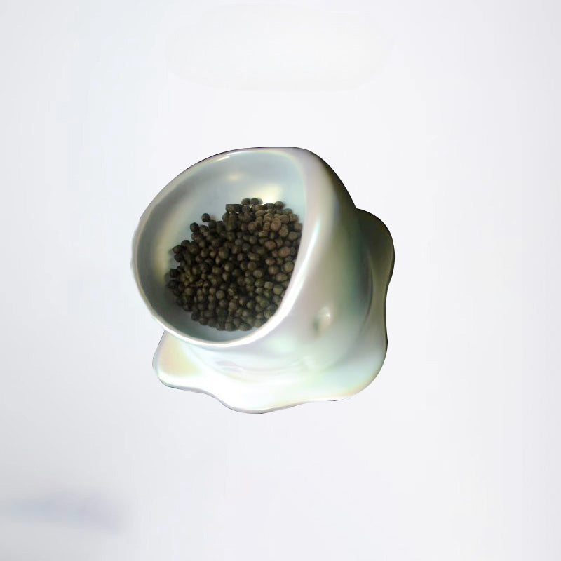 Shark design, safe and durable shark bowl, let your beloved pet swim to your heart's content, ensure healthy eating, and let happy growth without boundaries